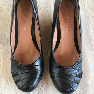 CL by Laundry Women's Wedges, Black Size 8 Med.